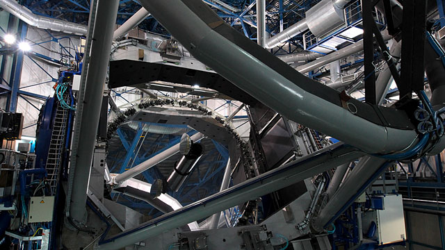 Unit Telescope 1 (UT1) in Action